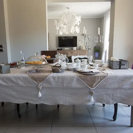 Casa Montalgallo ベッド・アンド・ブレックファスト ルチニャーノ